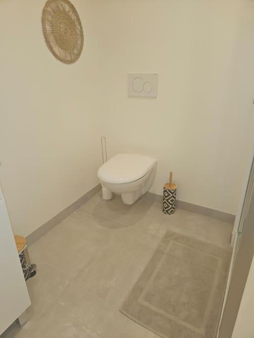 "La Tour", Logement Cosy, Au Calme Vertrieu Exterior foto