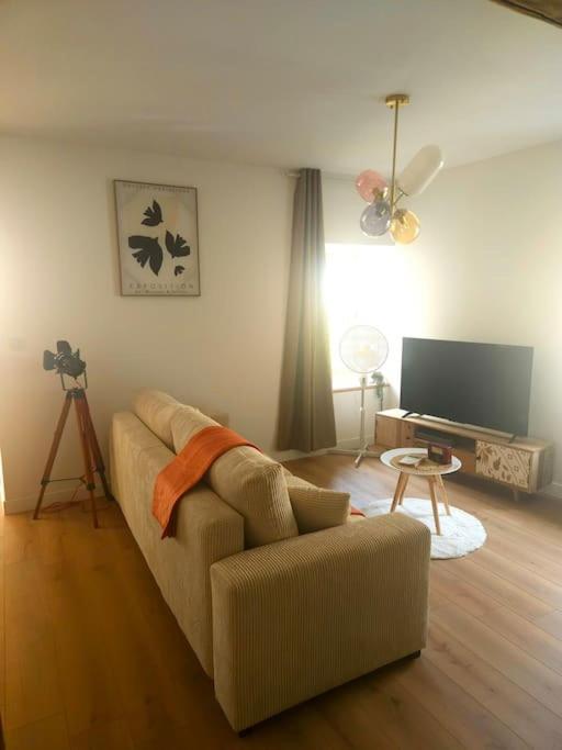 "La Tour", Logement Cosy, Au Calme Vertrieu Exterior foto